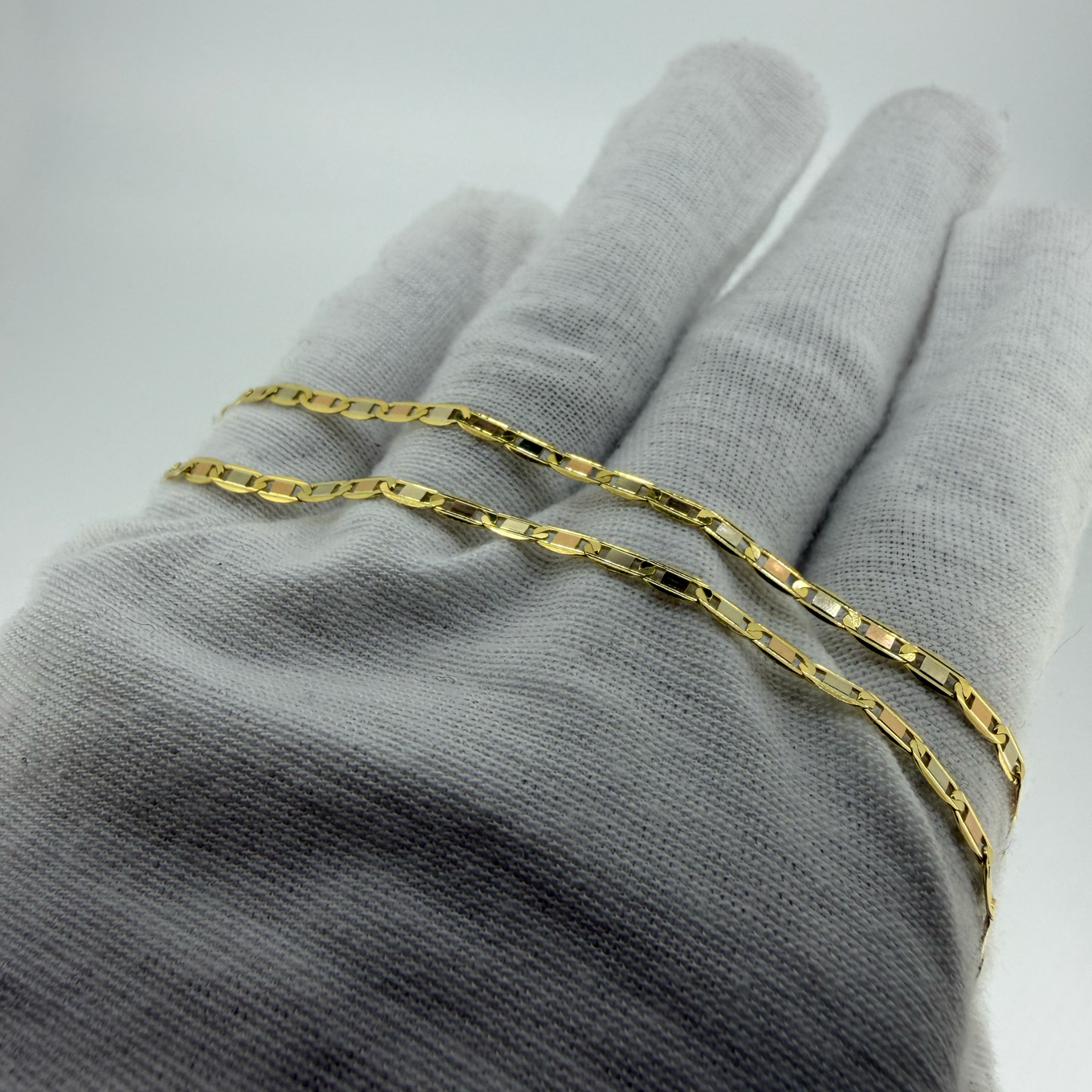 18ct Yellow & White Gold Mariner Necklace 17.5 Inch 5.3g 2mm