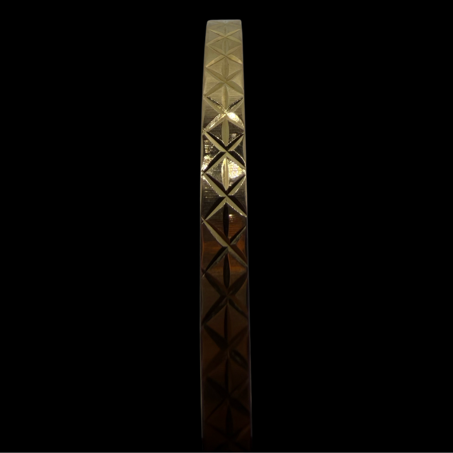 18ct Gold Diamond-Cut Pattern Bangle Bracelet